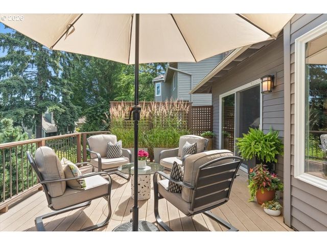 6791 Sw ASHDALE Dr, Portland, OR 97223