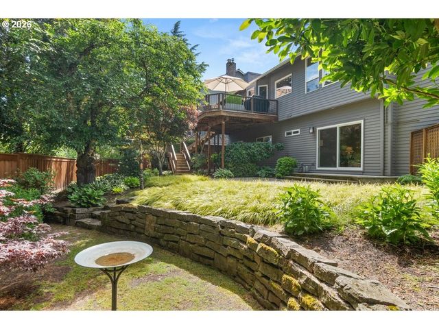 6791 Sw ASHDALE Dr, Portland, OR 97223
