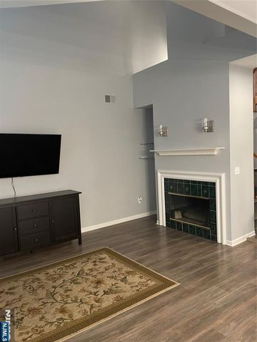 6 Mulford Court Address #6, Roseland, NJ 07068