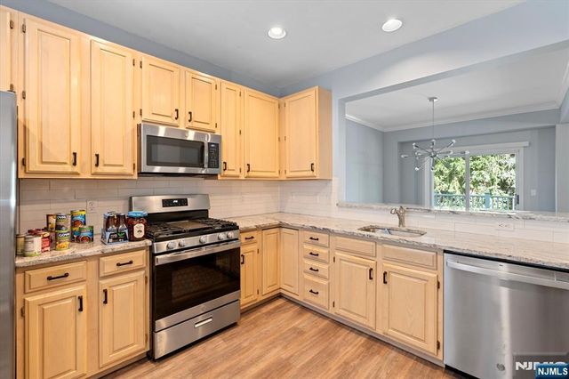 6 Mulford Court Address #6, Roseland, NJ 07068