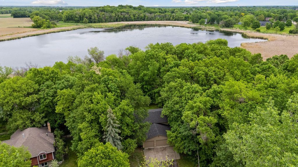 19220 81st Place N, Maple Grove, MN 55311