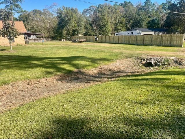 4902 Magnolia Lane, Old River-winfree, TX 77535