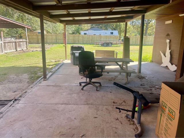 4902 Magnolia Lane, Old River-winfree, TX 77535