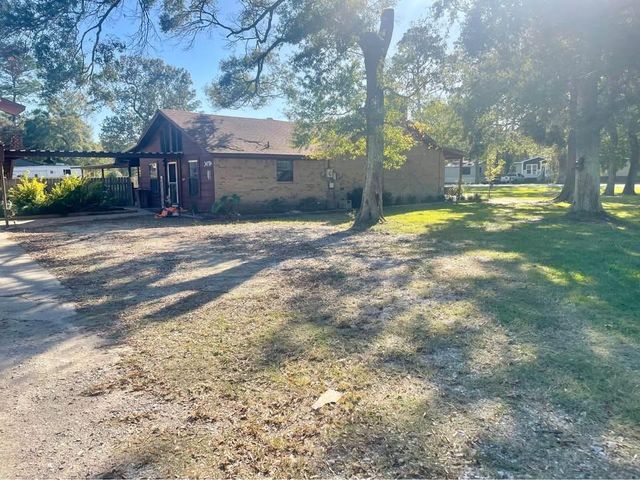 4902 Magnolia Lane, Old River-winfree, TX 77535