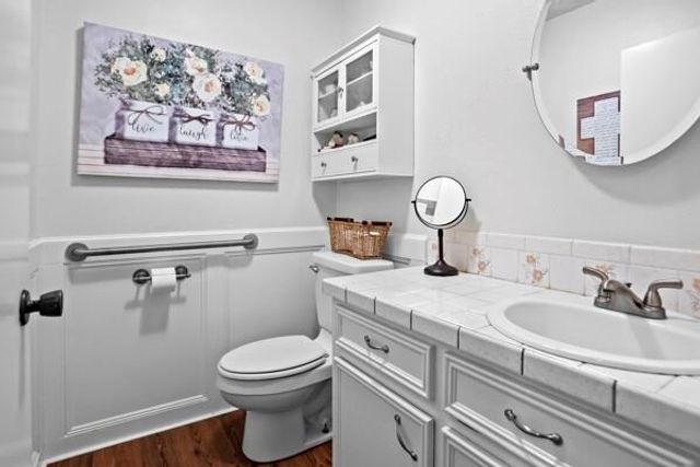 4902 Magnolia Lane, Old River-winfree, TX 77535