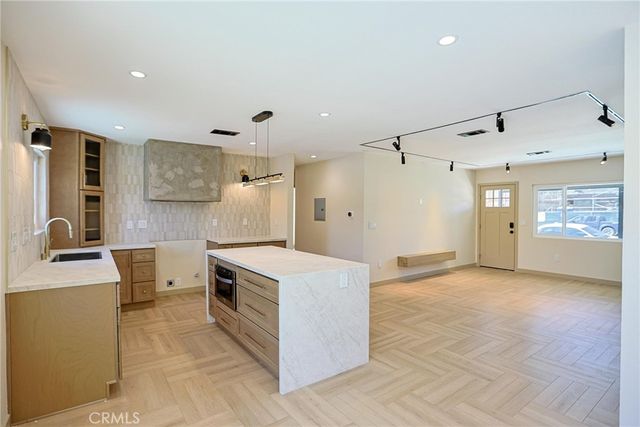 14922 Newland, Midway City, CA 92655