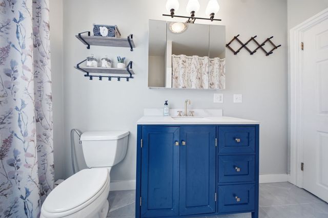 26 Lincoln St 6, Somerville, MA 02145