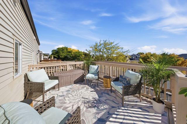 26 Lincoln St 6, Somerville, MA 02145