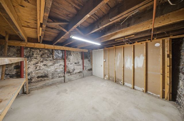 26 Lincoln St 6, Somerville, MA 02145