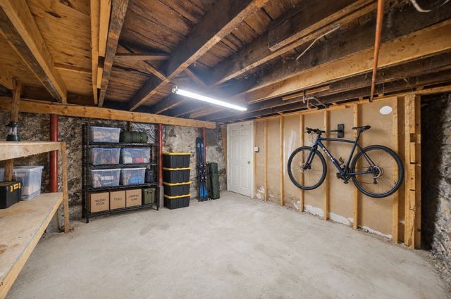 26 Lincoln St 6, Somerville, MA 02145