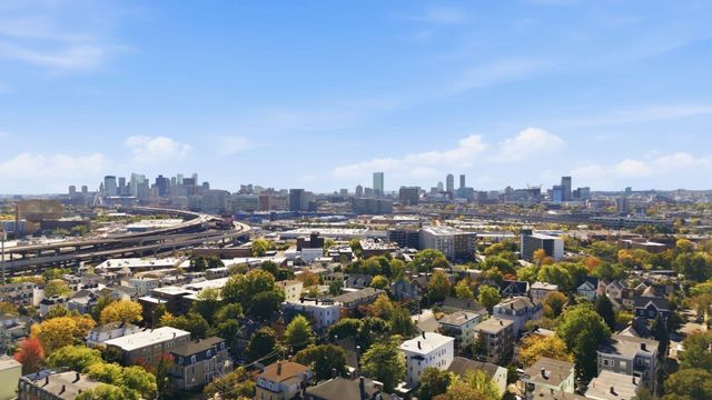 26 Lincoln St 6, Somerville, MA 02145