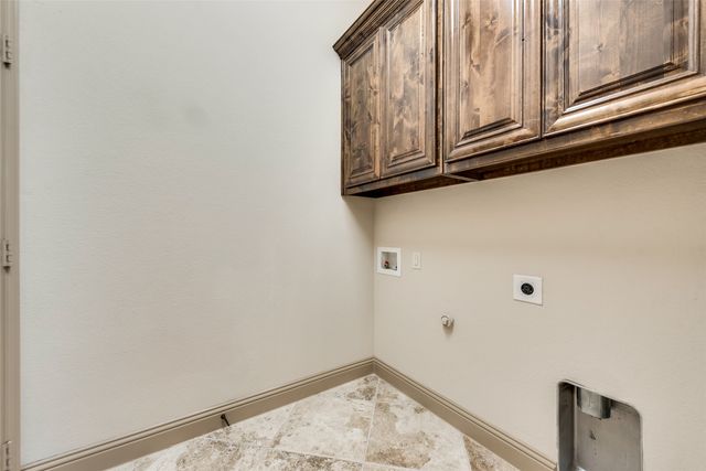 778 Ruffian Way, Fate, TX 75087