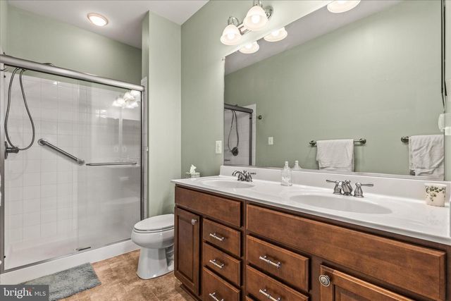 157 WOODHAVEN DR, Gettysburg, PA 17325