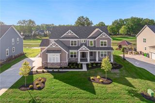 620 Congressional Lane, Avon Lake, OH 44012