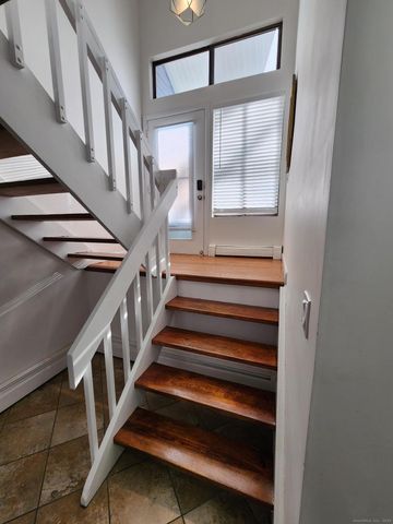 6 Dartmouth Drive, Shelton, CT 06484