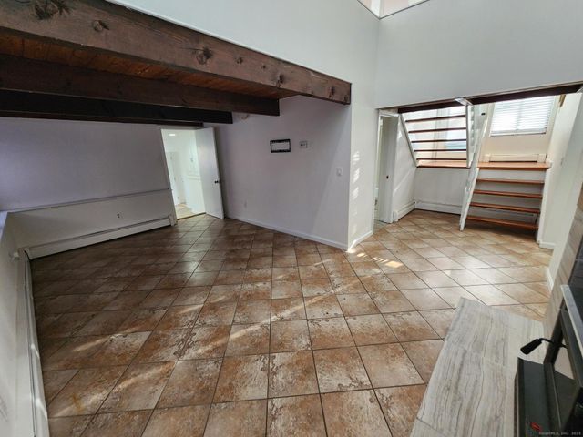 6 Dartmouth Drive, Shelton, CT 06484