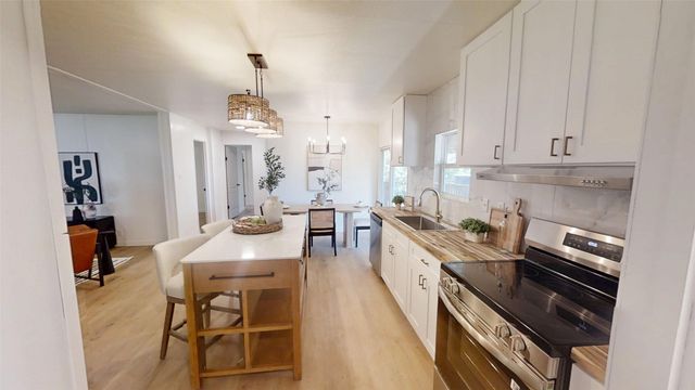 902 Pecos River Drive, Granbury, TX 76048