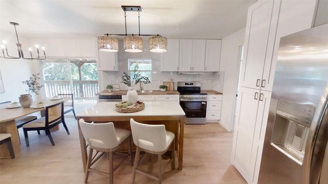 902 Pecos River Drive, Granbury, TX 76048