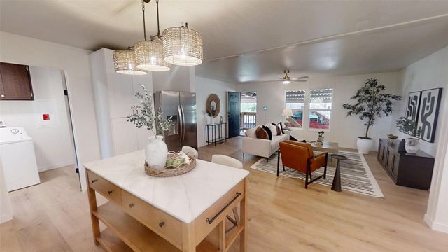 902 Pecos River Drive, Granbury, TX 76048