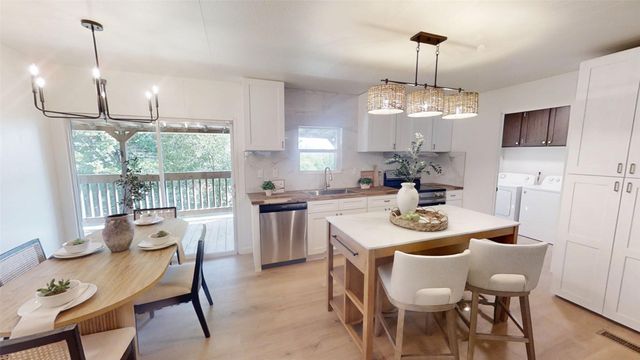 902 Pecos River Drive, Granbury, TX 76048