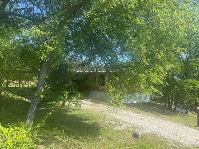 902 Pecos River Drive, Granbury, TX 76048