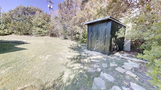 902 Pecos River Drive, Granbury, TX 76048