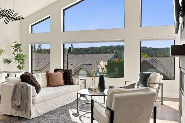2107 E Turnberry Ln, Spokane, WA 99223