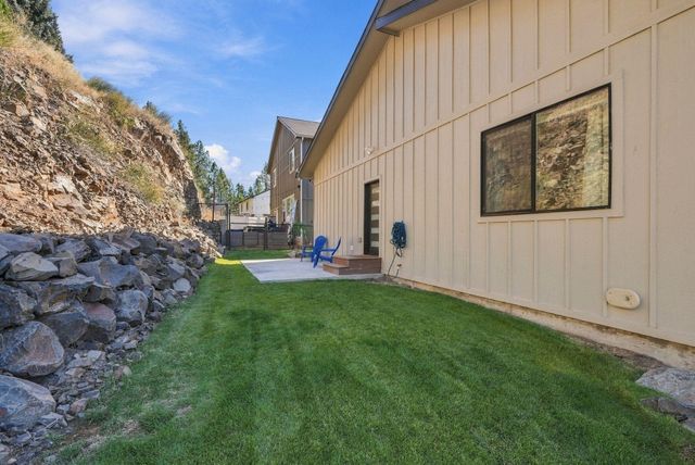 2107 E Turnberry Ln, Spokane, WA 99223