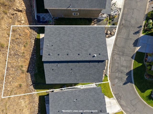 2107 E Turnberry Ln, Spokane, WA 99223