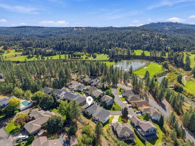 2107 E Turnberry Ln, Spokane, WA 99223
