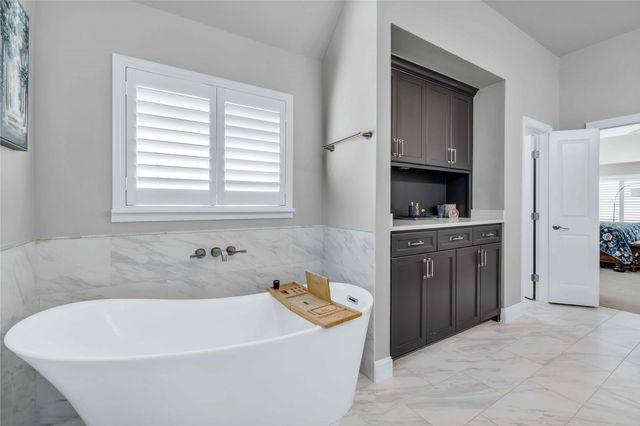 2217 Landoine Lane, Lewisville, TX 75056