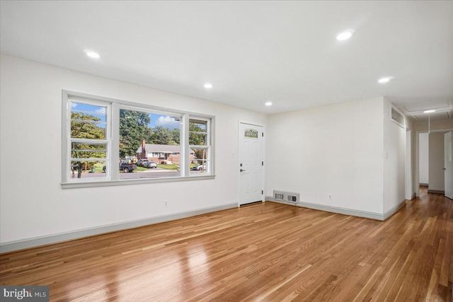 3227 SHERRY CT, Falls Church, VA 22042
