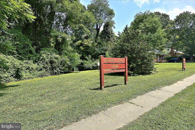 3227 SHERRY CT, Falls Church, VA 22042