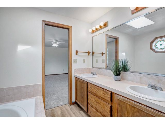 4609 Mountain View Ct, Loveland, CO 80537