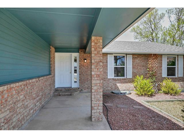 4609 Mountain View Ct, Loveland, CO 80537