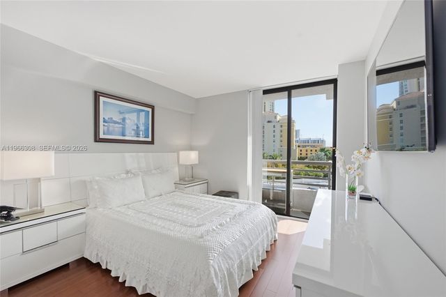 3300 NE 191st St 714, Aventura, FL 33180