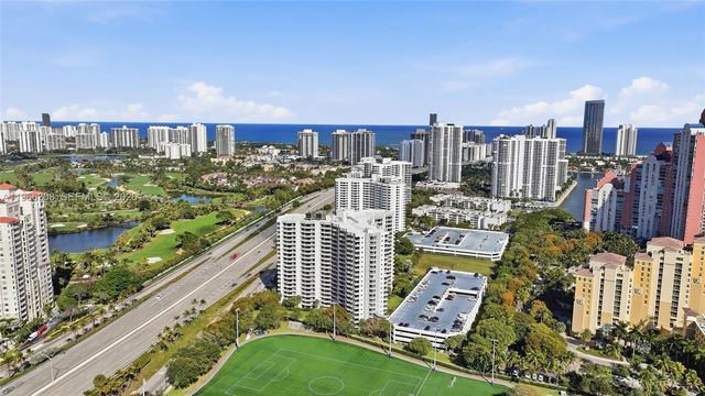 3300 NE 191st St 714, Aventura, FL 33180