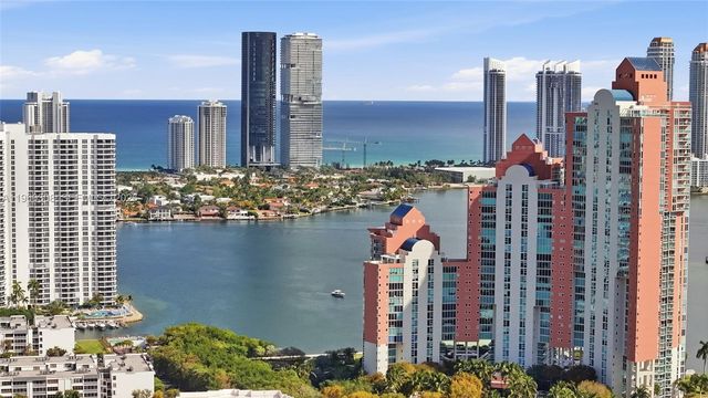 3300 NE 191st St 714, Aventura, FL 33180