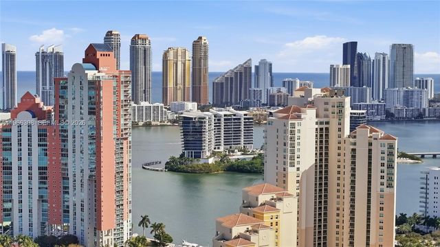 3300 NE 191st St 714, Aventura, FL 33180