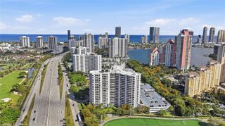 3300 NE 191st St 714, Aventura, FL 33180