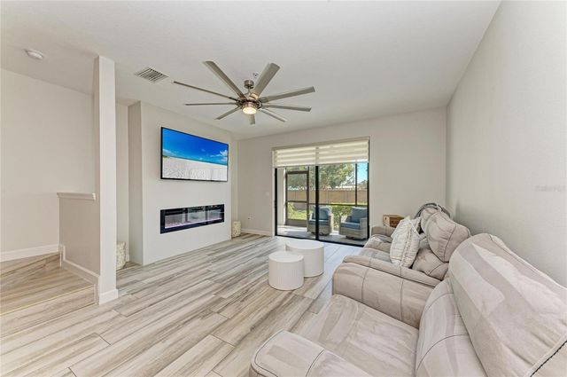 4023 OVERTURE CIRCLE 318, Bradenton, FL 34209