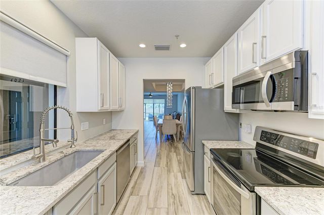 4023 OVERTURE CIRCLE 318, Bradenton, FL 34209