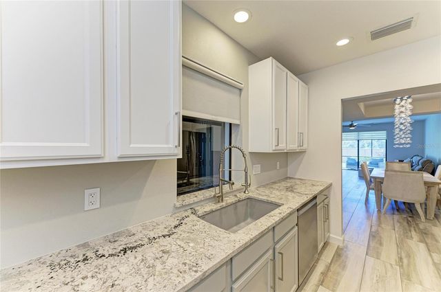 4023 OVERTURE CIRCLE 318, Bradenton, FL 34209