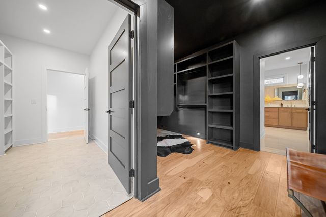 1000 Joseph Ave, Nashville, TN 37207