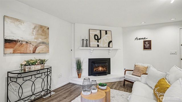 4717 149th Avenue SE, Bellevue, WA 98006