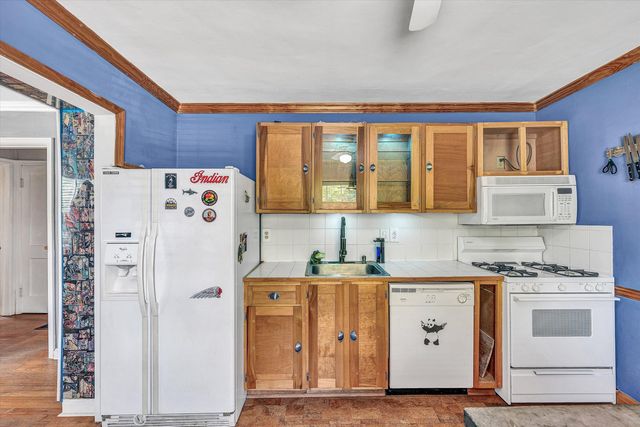 2750 Derwent DR SW, Roanoke, VA 24015