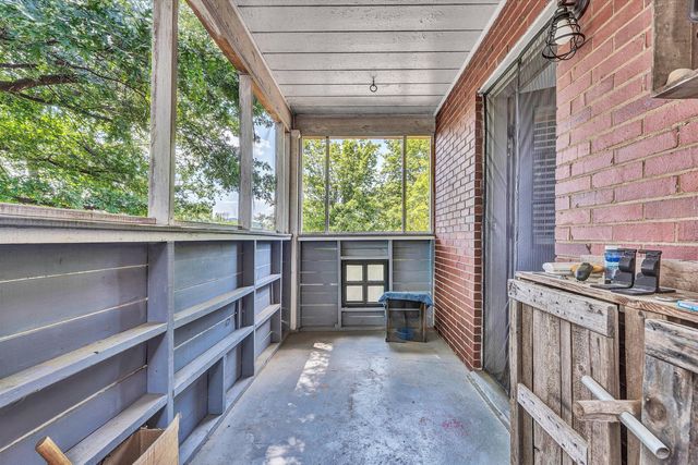 2750 Derwent DR SW, Roanoke, VA 24015