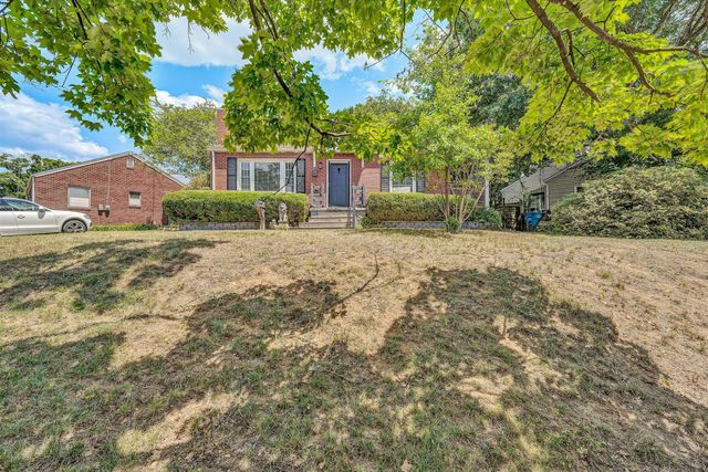 2750 Derwent DR SW, Roanoke, VA 24015