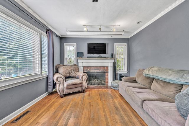 2750 Derwent DR SW, Roanoke, VA 24015