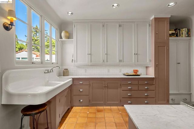 1004 Cragmont Avenue, Berkeley, CA 94708